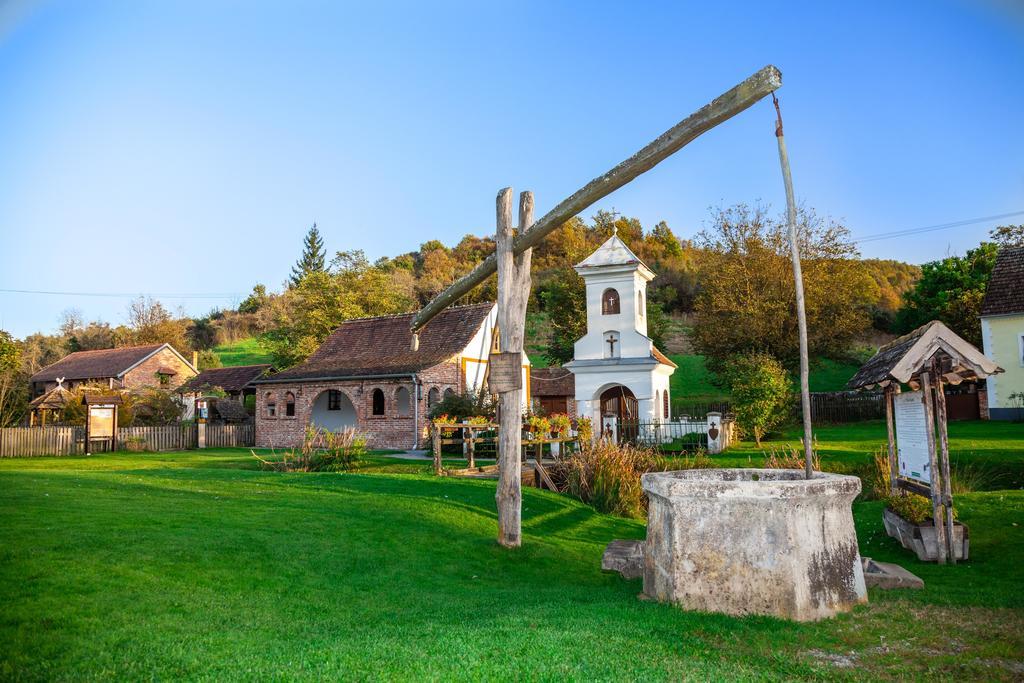 Country House Stričev grunt Stara Kapela Pensionat Rum bild