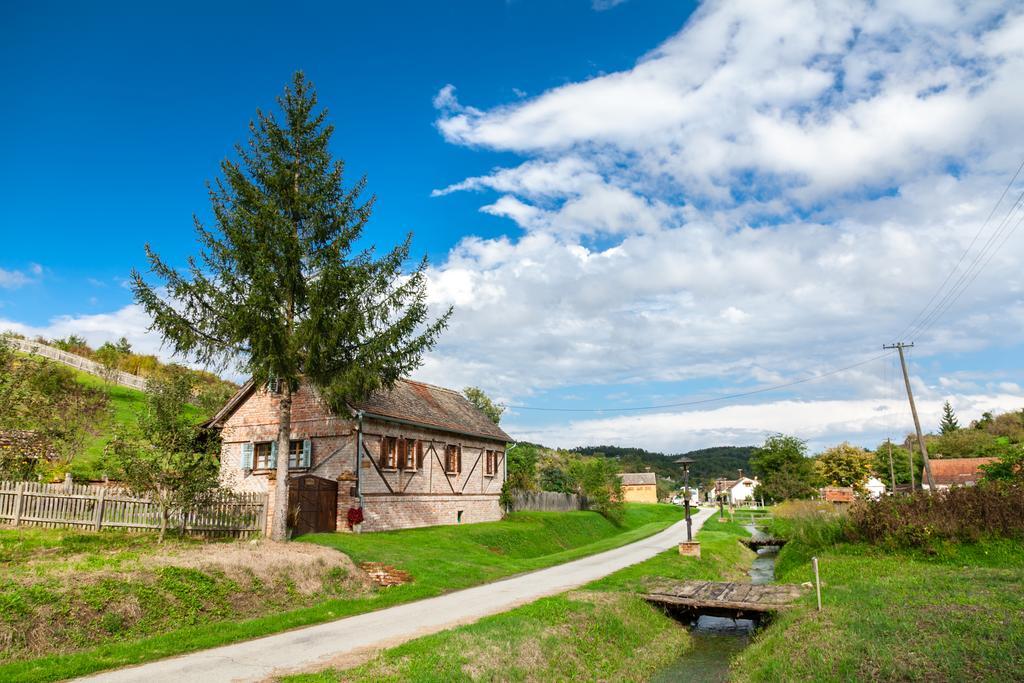 Country House Stričev grunt Stara Kapela Pensionat Rum bild