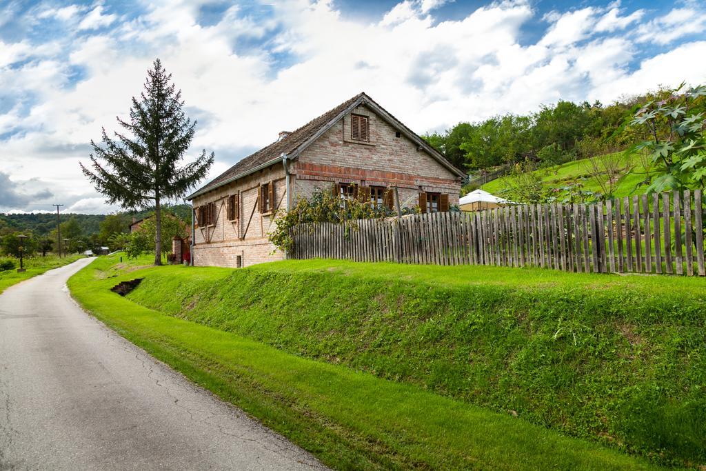 Country House Stričev grunt Stara Kapela Pensionat Exteriör bild